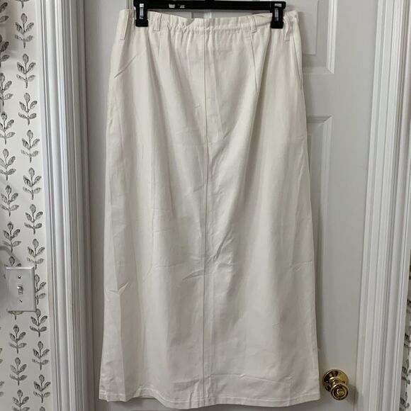 Size Large Pure White 100% Cotton Skirt with Center Split - Picture 2 of 8